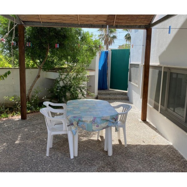 Monolocale con giardino a due passi dal mare — foto 6